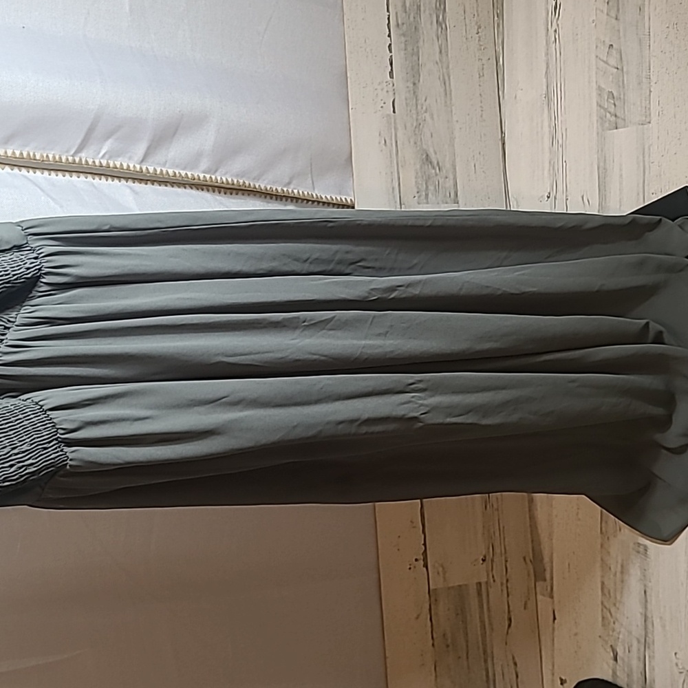 Show Me Your Mumu June Maxi Dress - Sage Green Chiffon, Med - Picture 7 of 7
